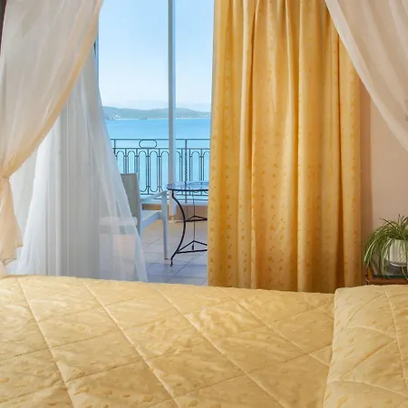 Pantheon Hotel 3*