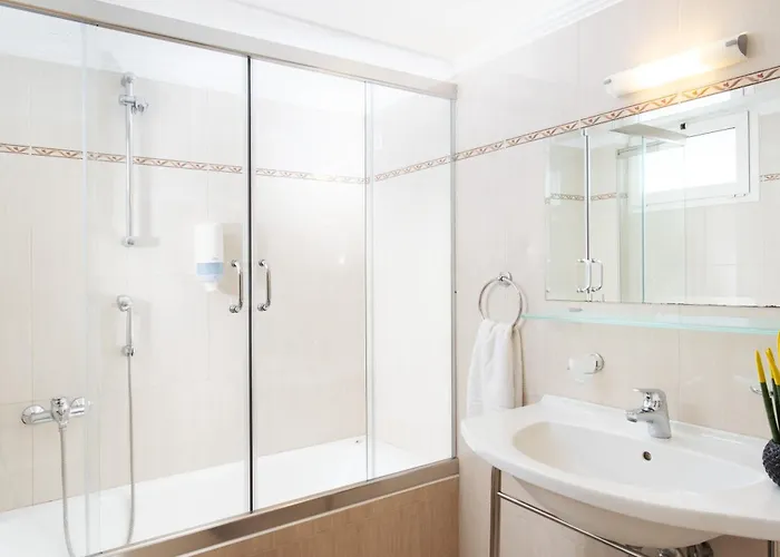 فندق Pantheon غيتيو