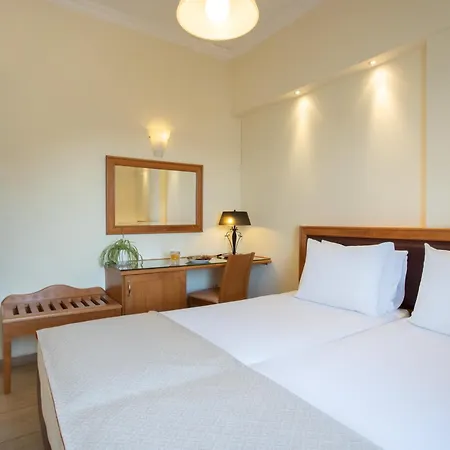 Pantheon Hotel Gythio