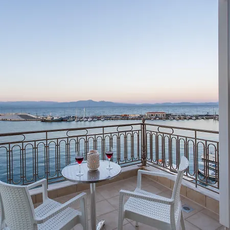 Pantheon Hotel 3*
