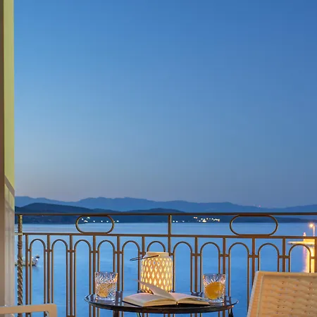 Pantheon Hotel 3*