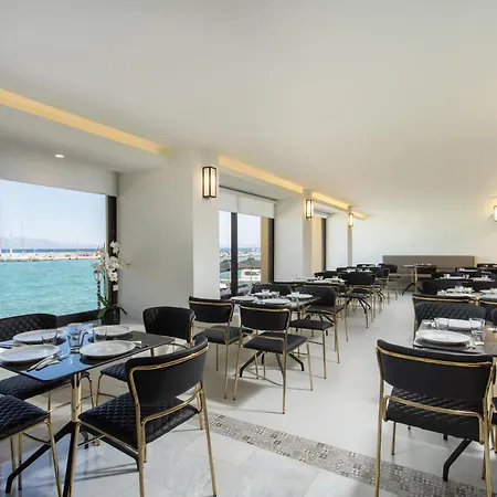Pantheon Hotel 3*