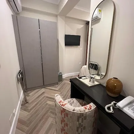 Hotel Pantheon Gythio