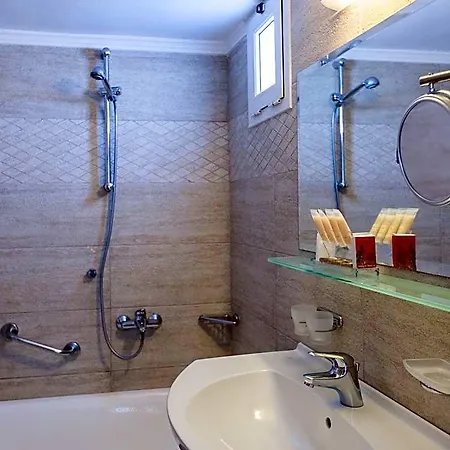 Pantheon Hotel Gythio