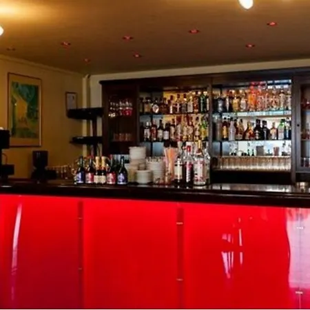 Pantheon Hotel 3*
