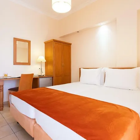 Hotel Pantheon 3*